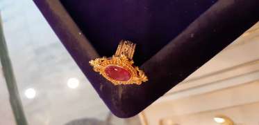 Banik Guinea Mansion 