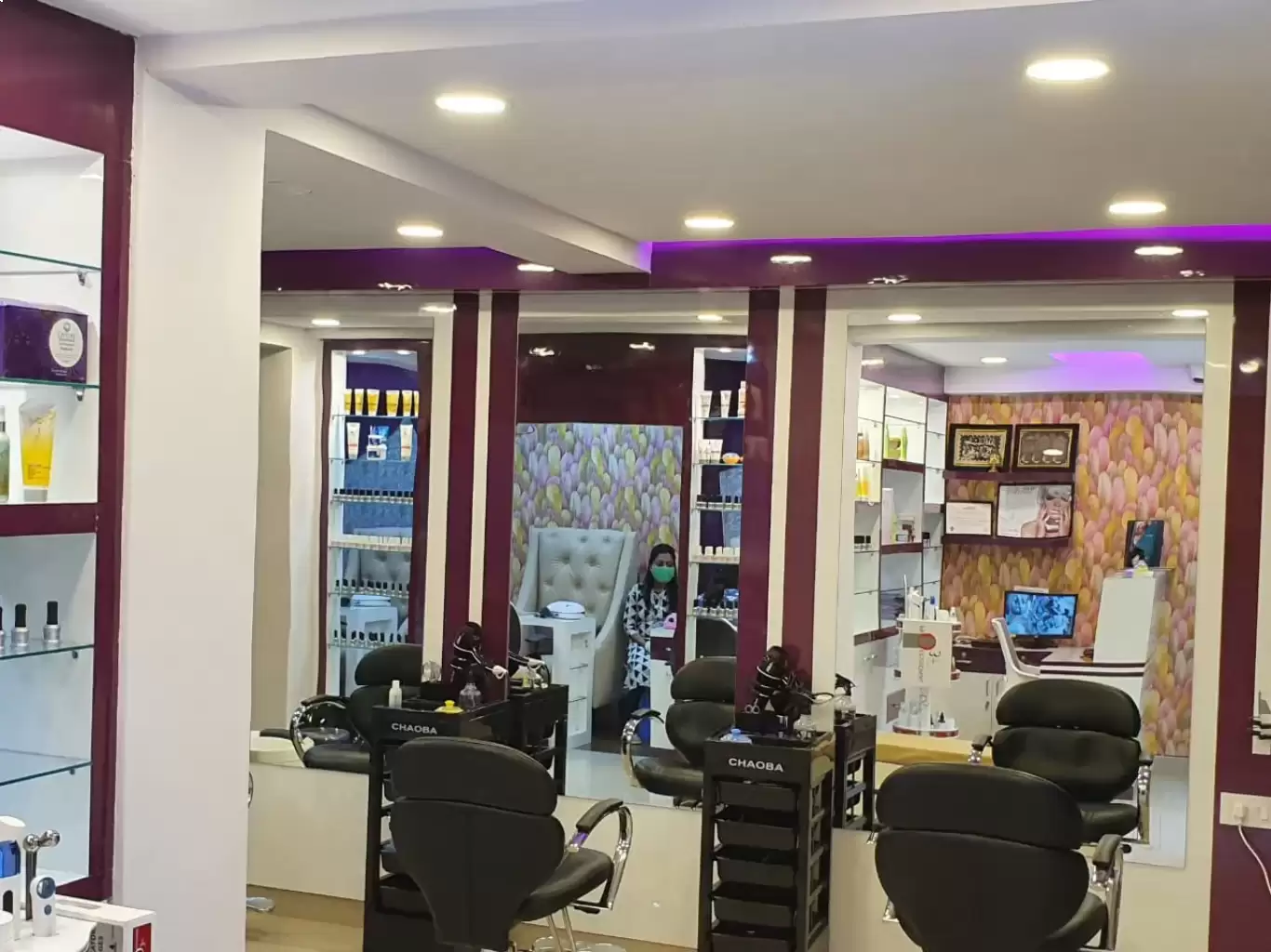 Tip and Top Salon and Nail Studio