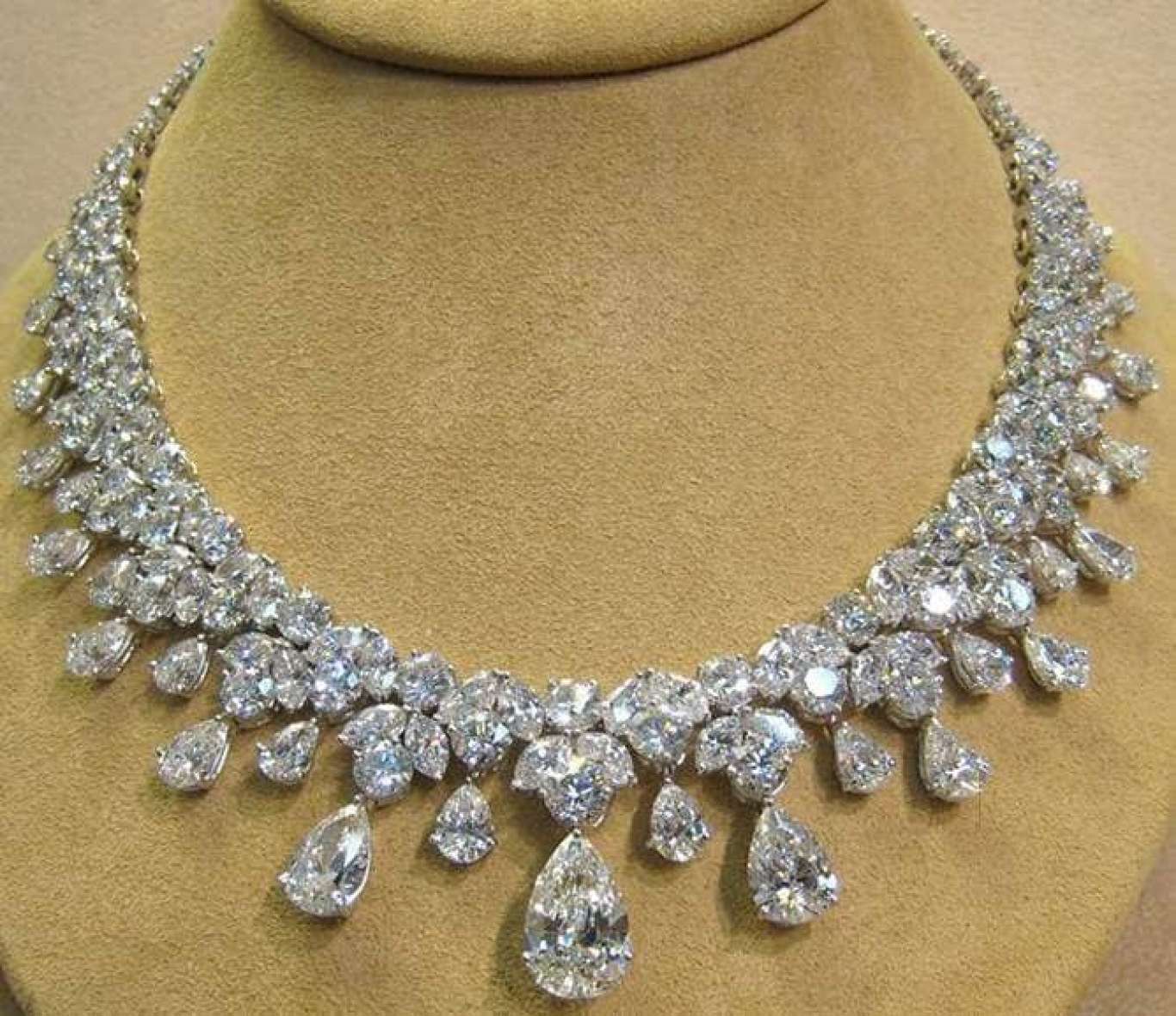 D K Basak Jewellers Pvt Ltd 