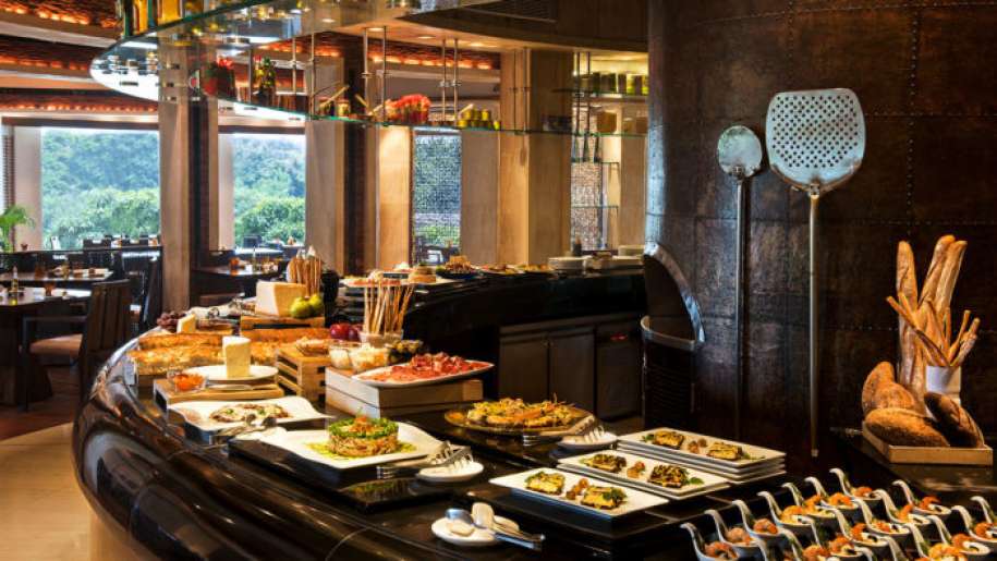 Treat Your Taste Bud with the Best Restaurants in Kolkata 