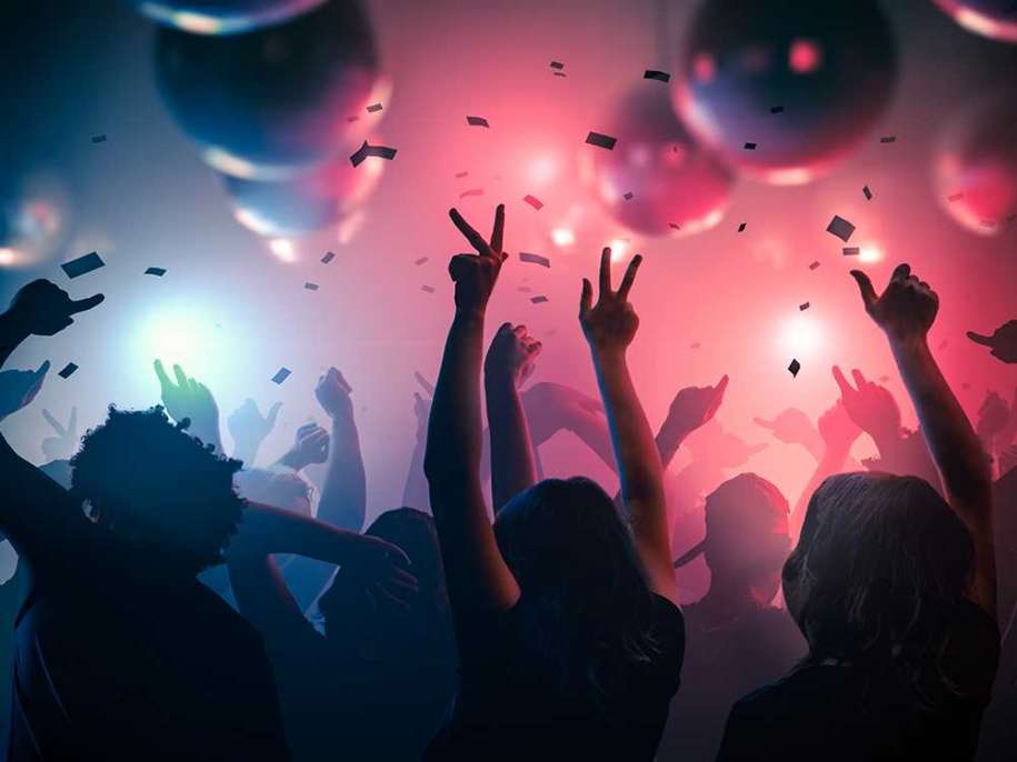 Nightlife Trends To Adopt At Your Bar In 2021