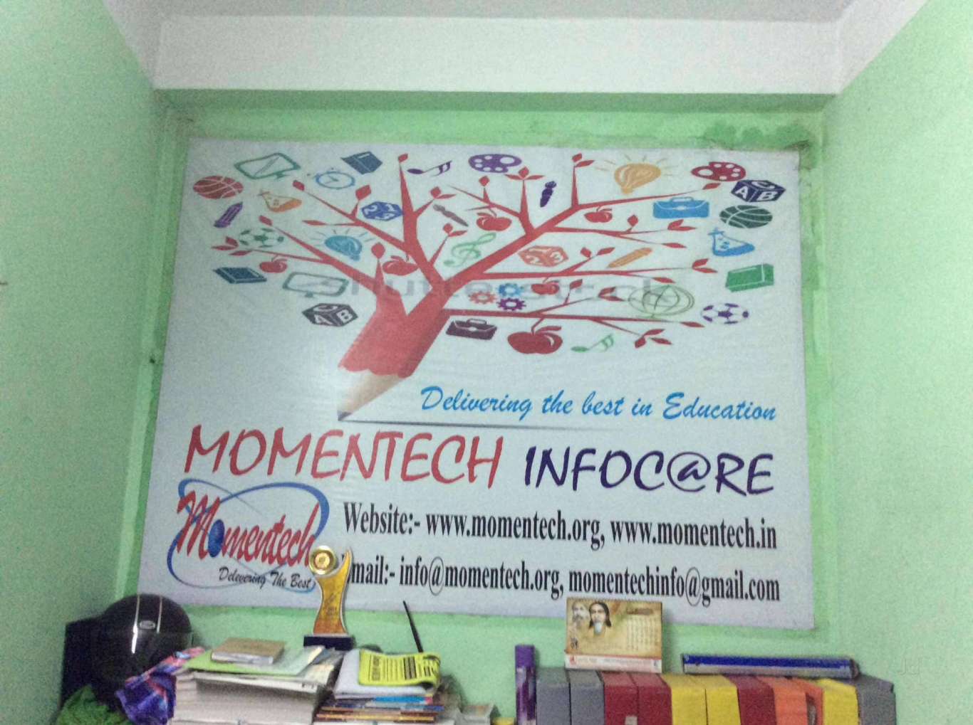 Momentech Infocare 